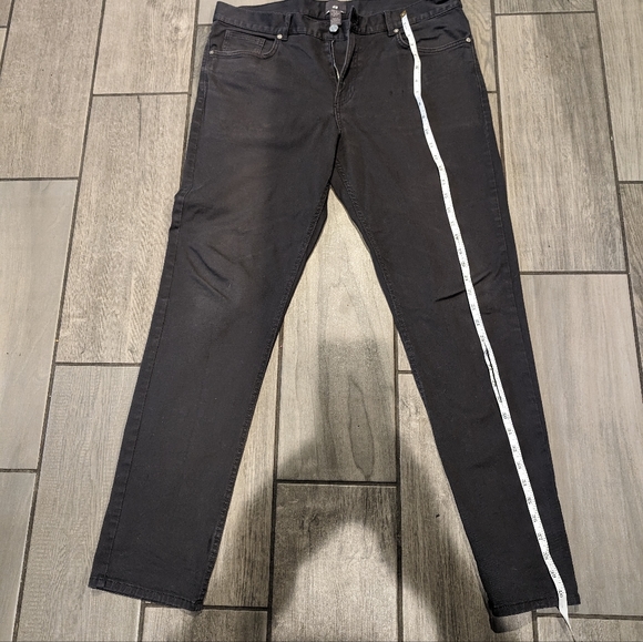 H&M Slim fit jeans size 33 - Picture 3 of 3